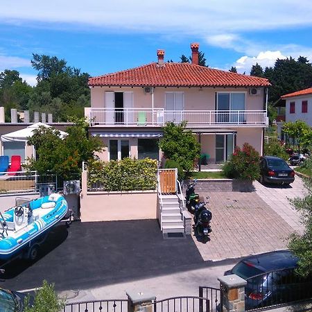 פיראן Apartments Pronavtik מראה חיצוני תמונה