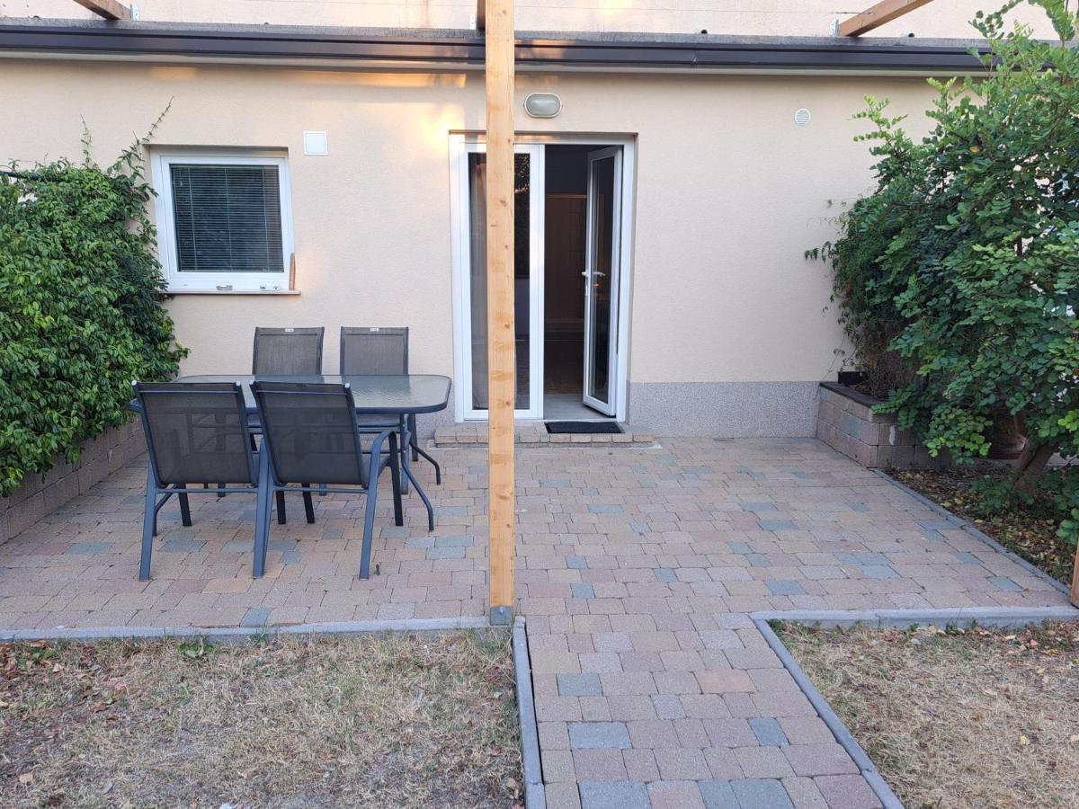 פיראן Apartments Pronavtik מראה חיצוני תמונה
