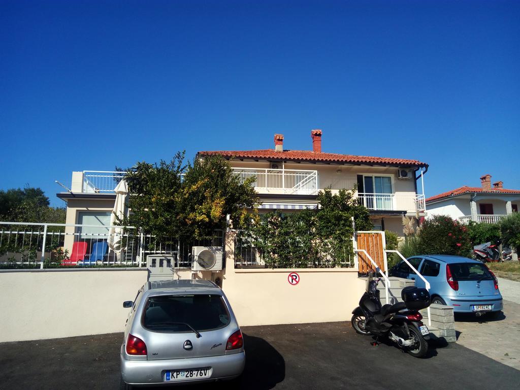 פיראן Apartments Pronavtik מראה חיצוני תמונה